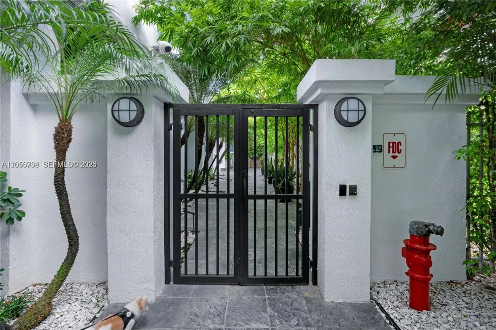 234 NE 3rd St #2109 Miami, FL 33132