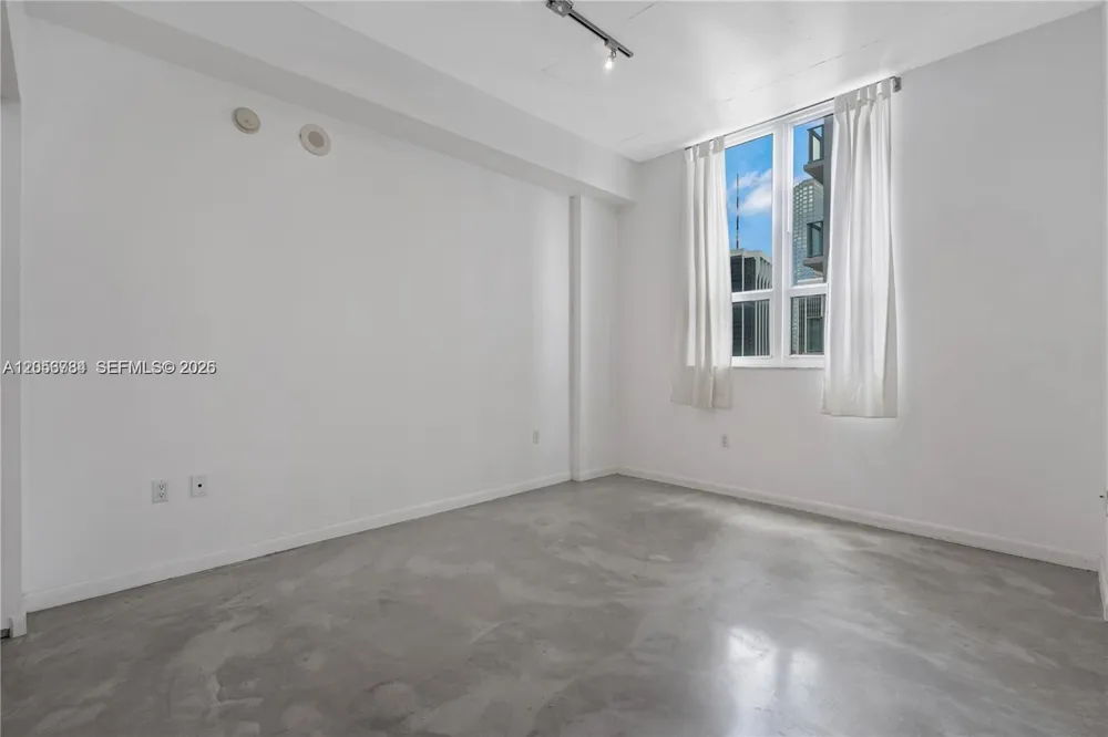 234 NE 3rd St #2109 Miami, FL 33132