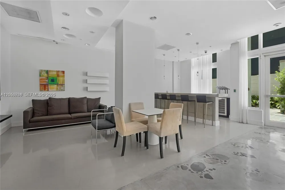 234 NE 3rd St #2109 Miami, FL 33132