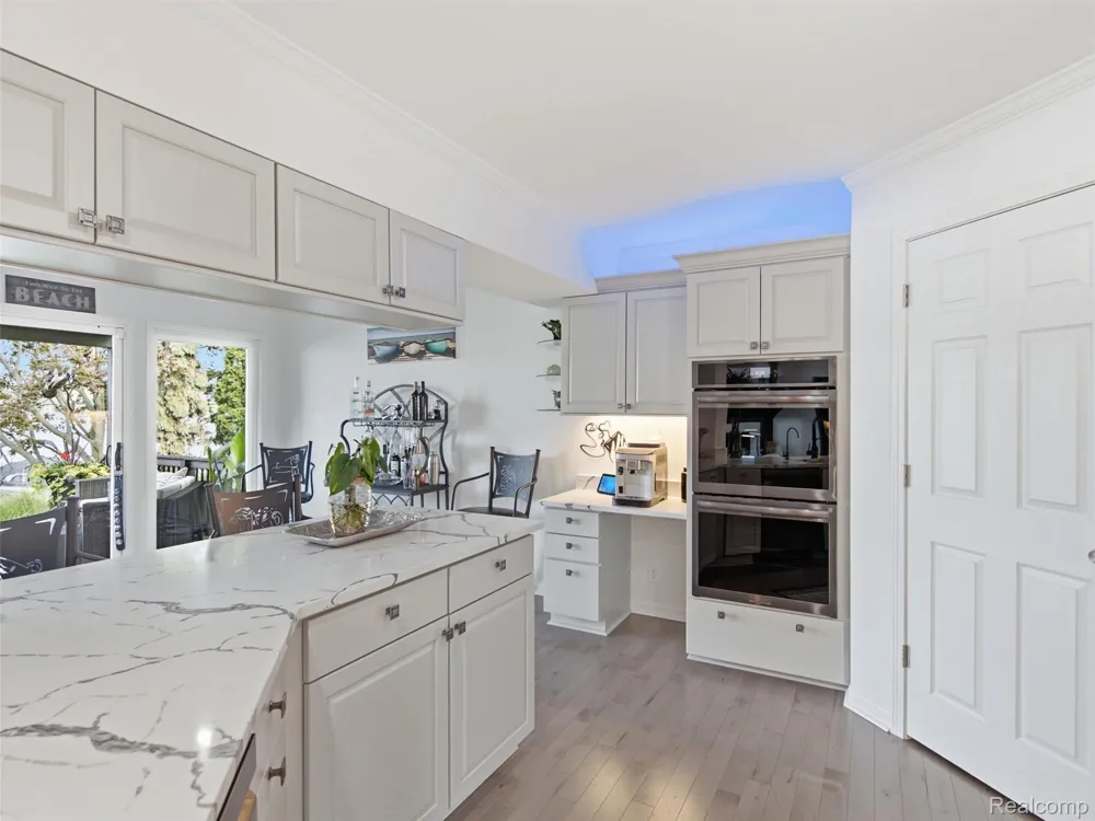 2314 Duck Lake Road Highland Charter Township, MI 48356