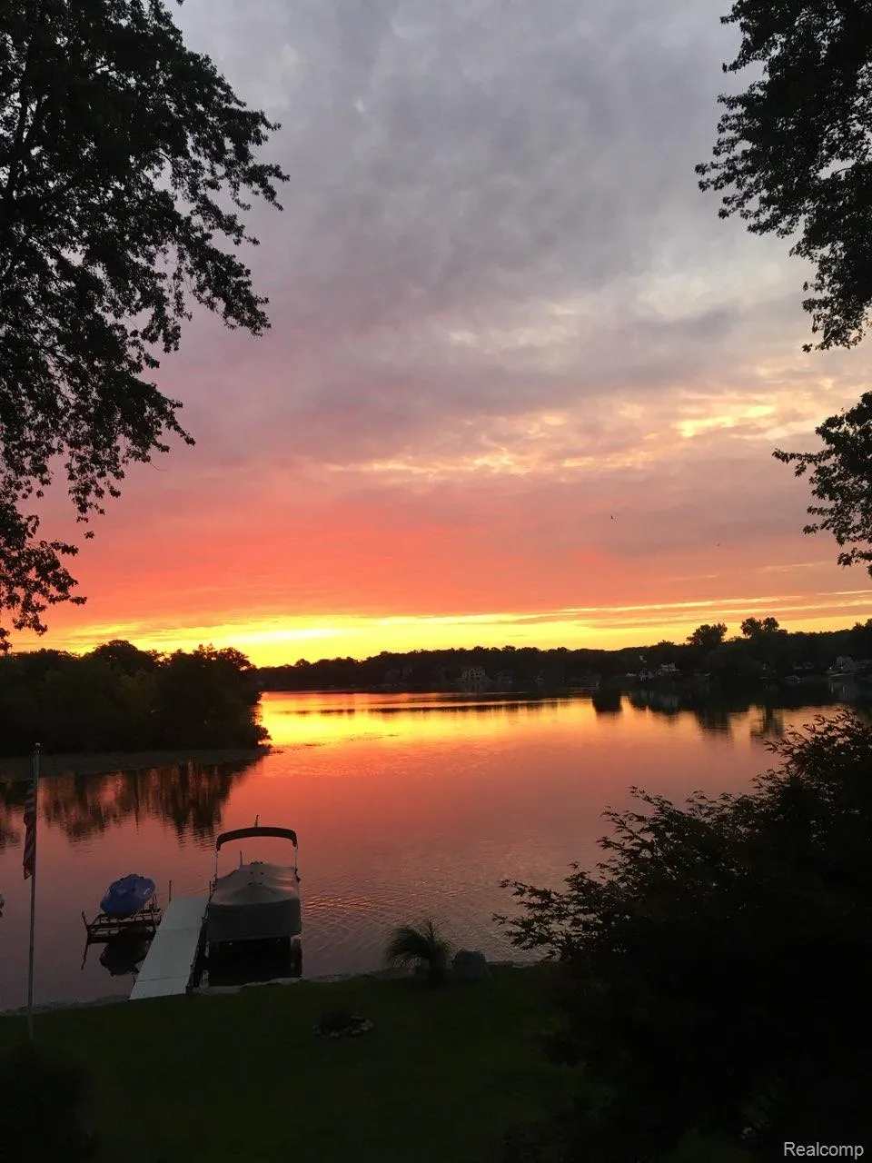 2314 Duck Lake Road Highland Charter Township, MI 48356