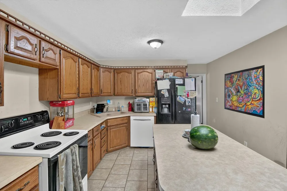3015 John Glenn Drive Blackman Charter Township, MI 49201