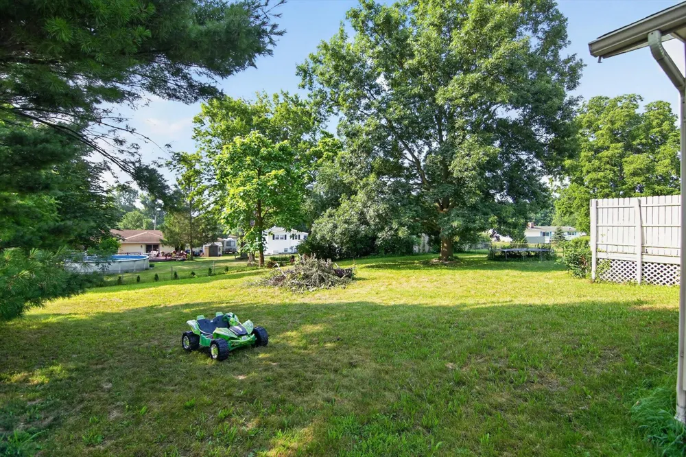 3015 John Glenn Drive Blackman Charter Township, MI 49201