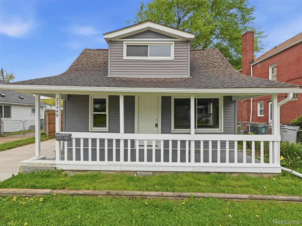 23449 Carlisle Avenue Hazel Park City, MI 48030