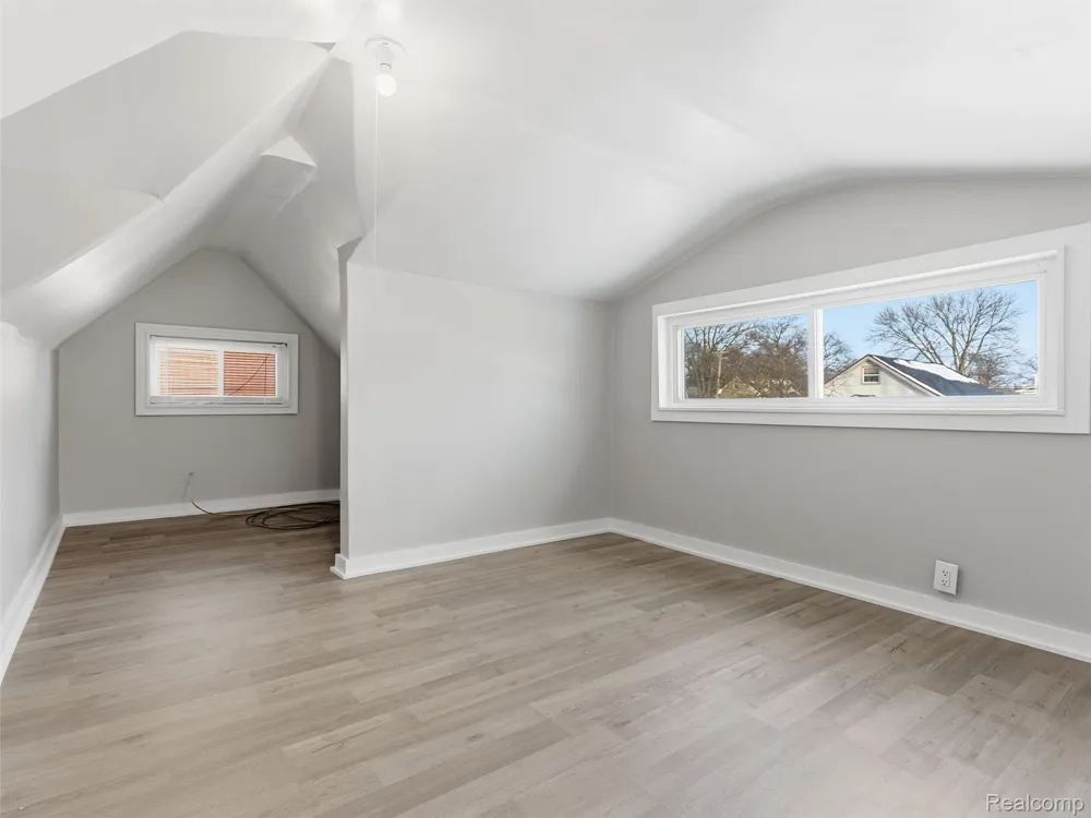 23449 Carlisle Avenue Hazel Park City, MI 48030