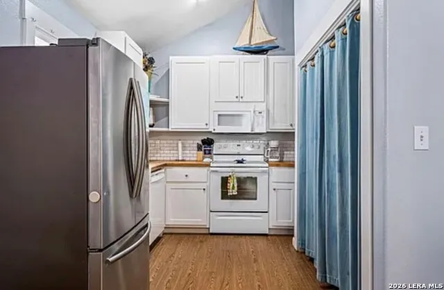 5481 HIGHWAY 35 N #9 Rockport, TX 78382