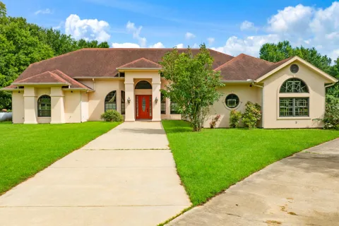 5310 Farm Road 195