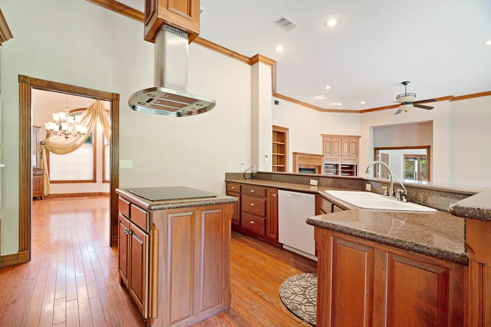 5310 Farm Road 195 Paris, TX 75462