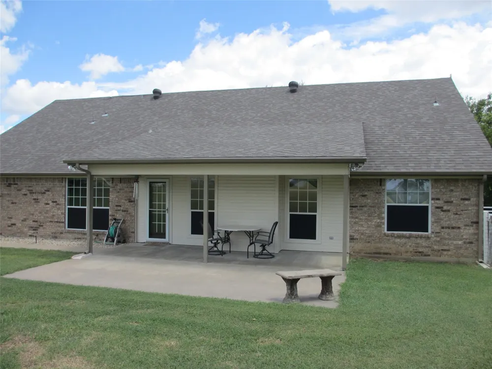 3911 Fm 67 Itasca, TX 76055