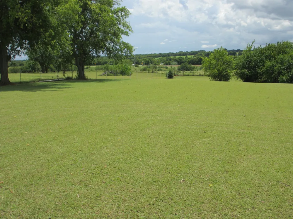 3911 Fm 67 Itasca, TX 76055