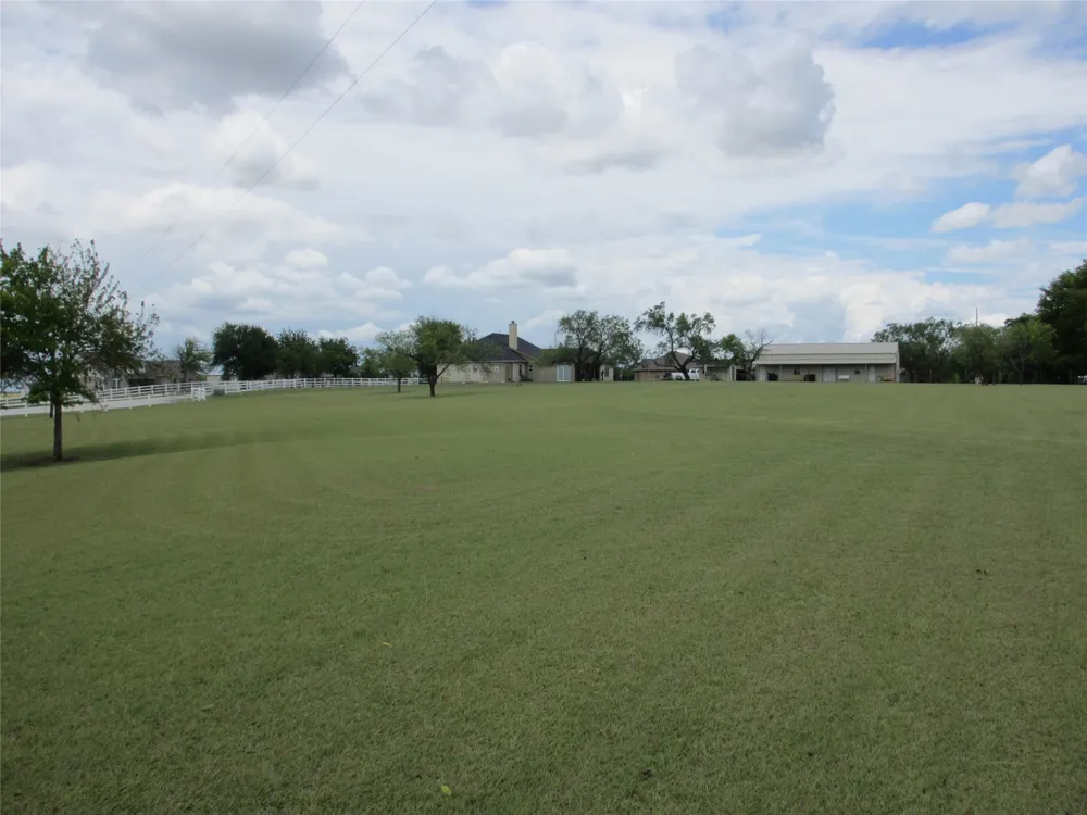 3911 Fm 67 Itasca, TX 76055