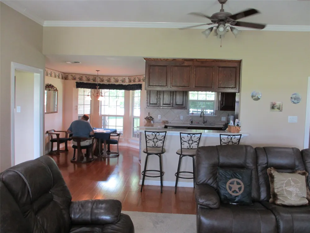 3911 Fm 67 Itasca, TX 76055