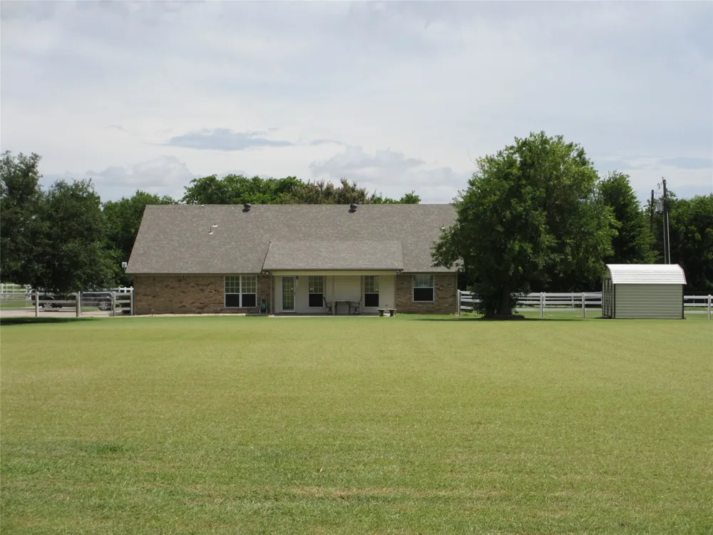 3911 Fm 67 Itasca, TX 76055