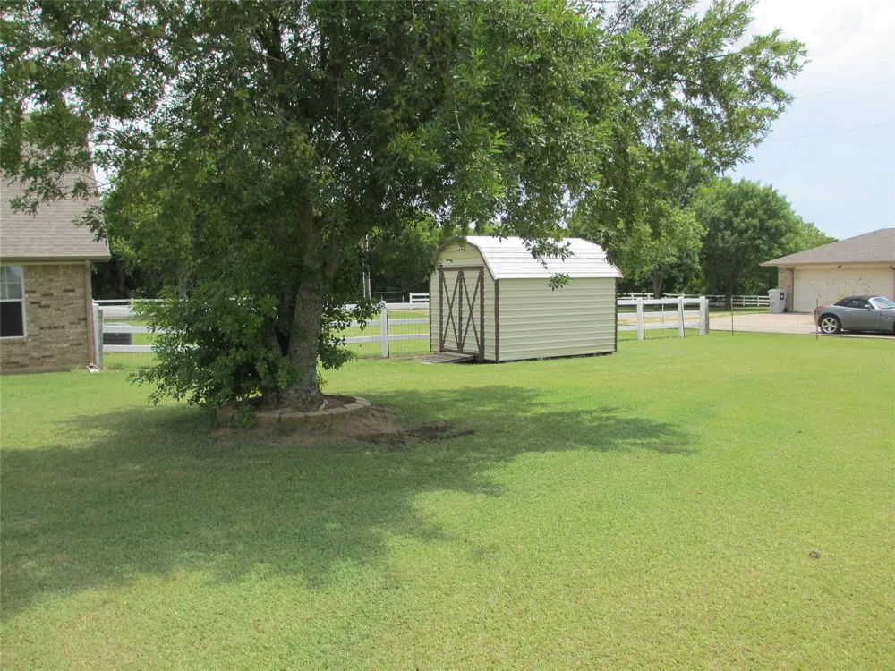 3911 Fm 67 Itasca, TX 76055