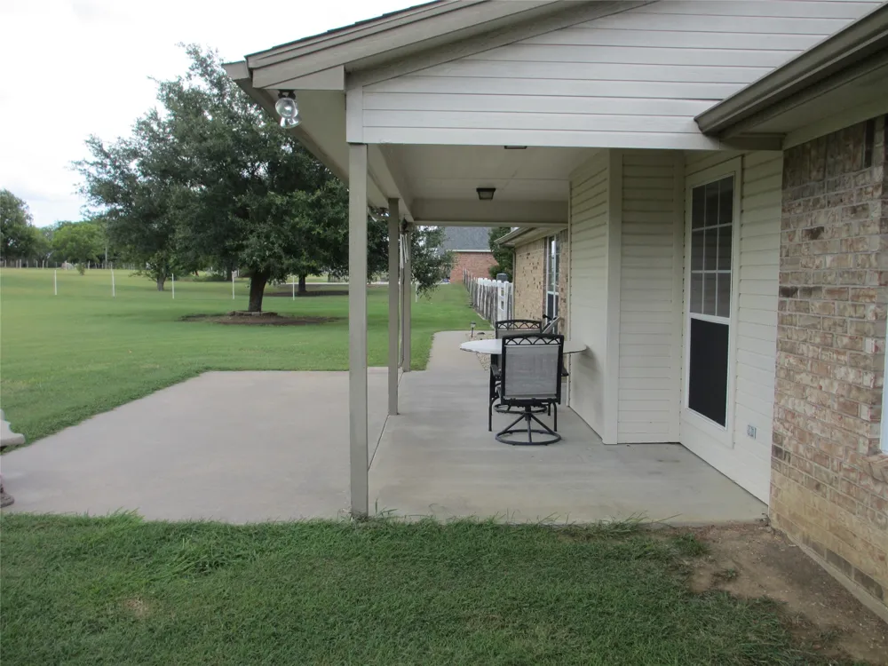 3911 Fm 67 Itasca, TX 76055