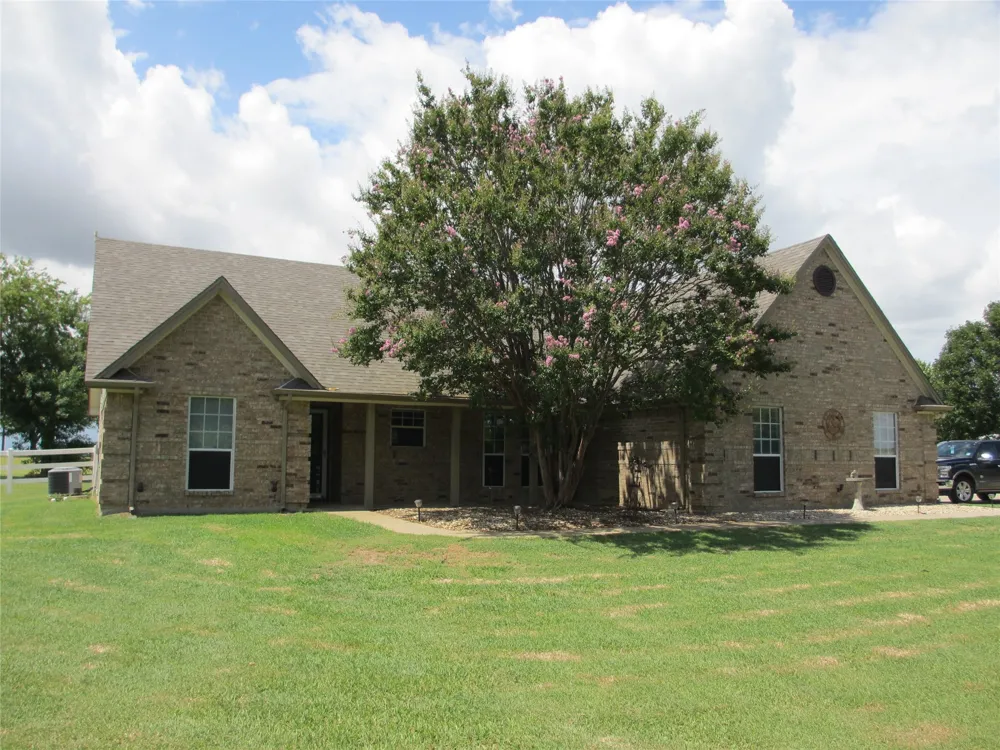 3911 Fm 67 Itasca, TX 76055