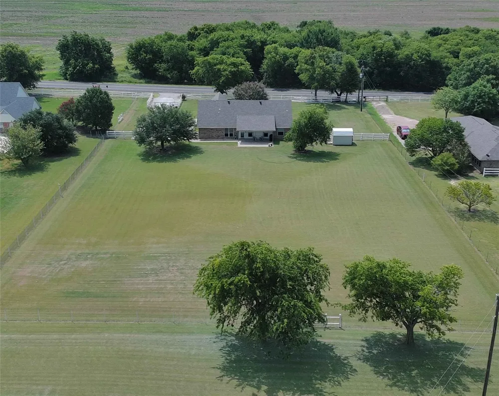 3911 Fm 67 Itasca, TX 76055