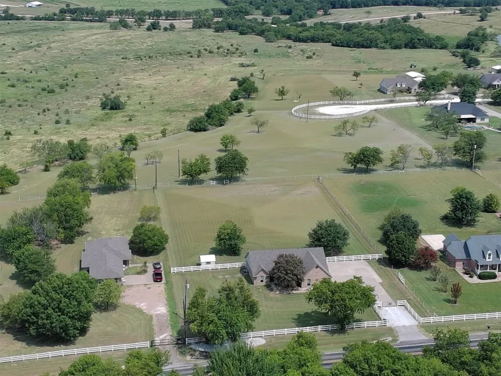 3911 Fm 67 Itasca, TX 76055