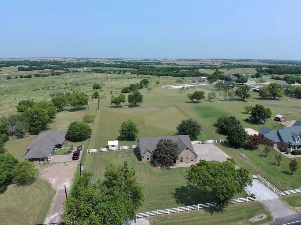 3911 Fm 67 Itasca, TX 76055