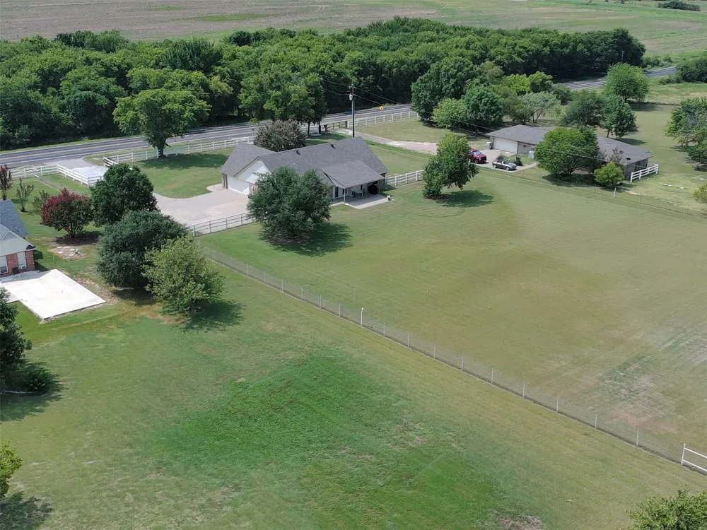 3911 Fm 67 Itasca, TX 76055