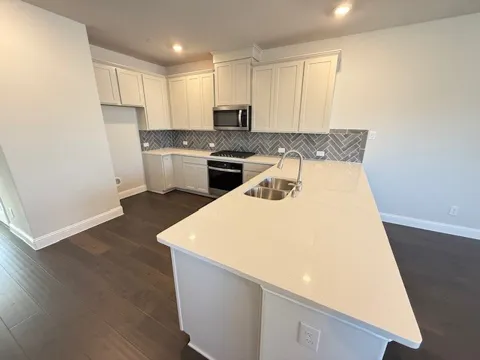 305 Blackthorne Drive