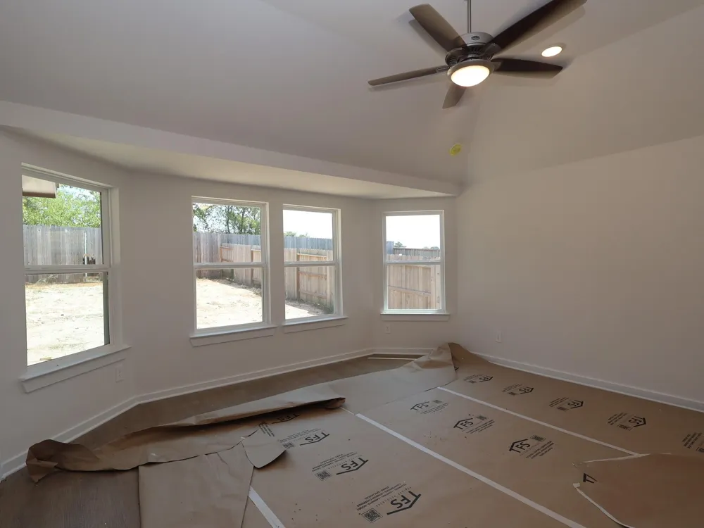 613 Falling Cave Drive Willis, TX 77378