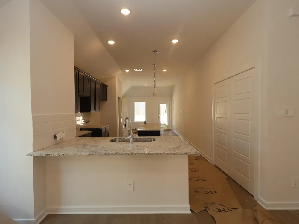 613 Falling Cave Drive Willis, TX 77378