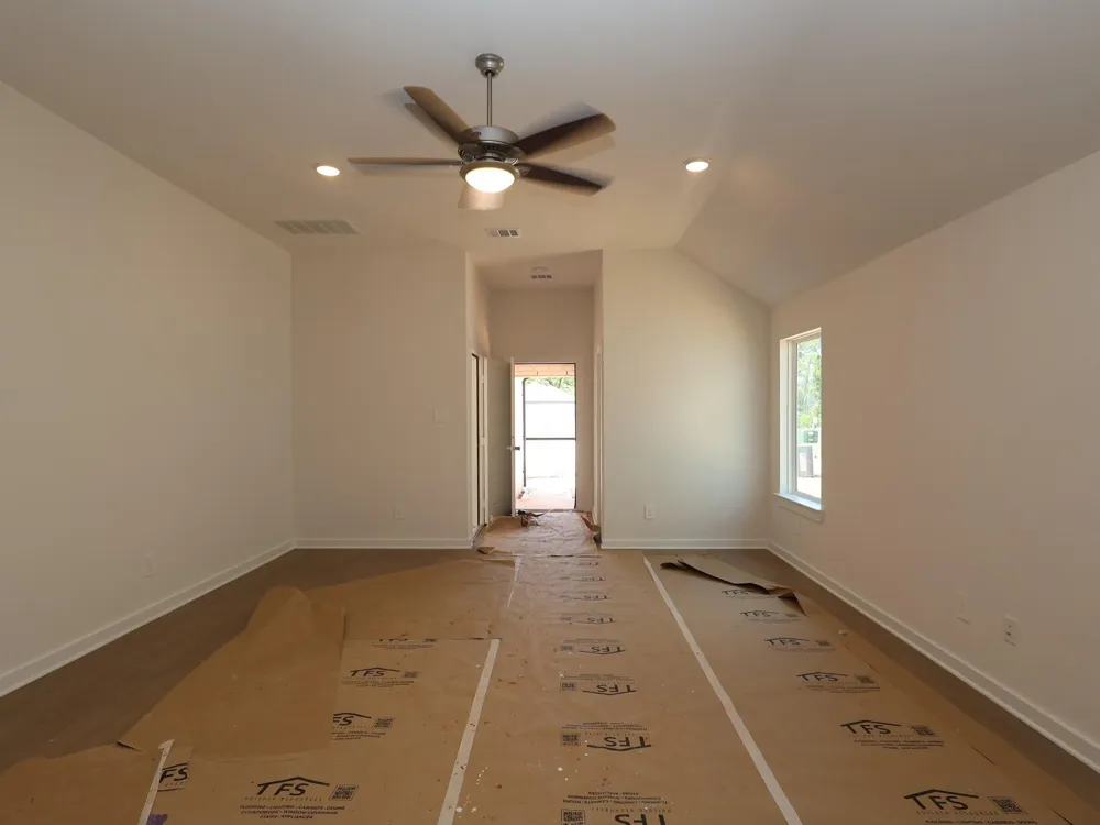 613 Falling Cave Drive Willis, TX 77378