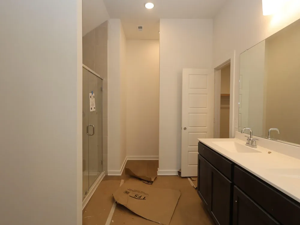 613 Falling Cave Drive Willis, TX 77378