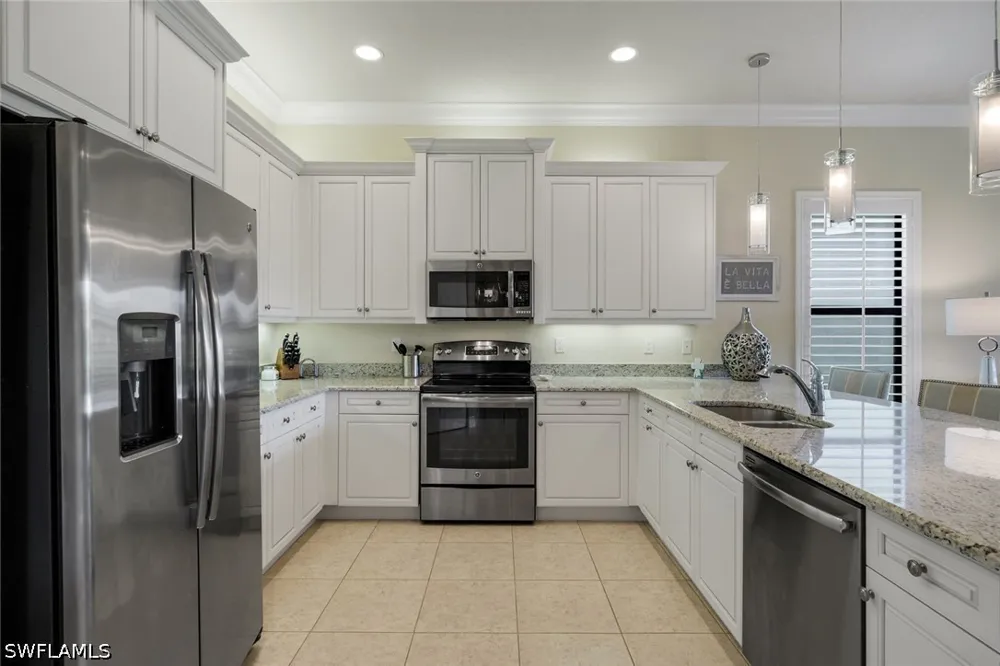 Coronado Drive Naples, FL 34109