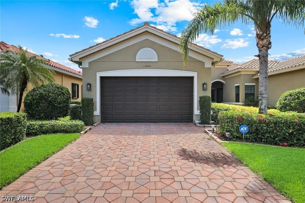 Coronado Drive Naples, FL 34109