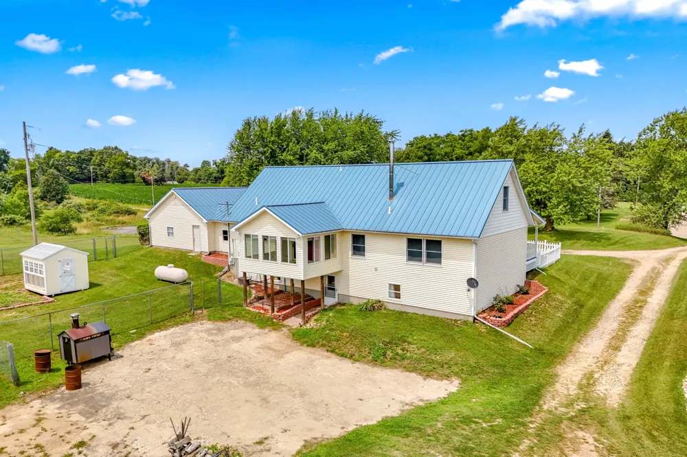 8651 Moreland Road Jerome, MI 49249