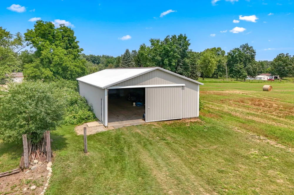 8651 Moreland Road Jerome, MI 49249