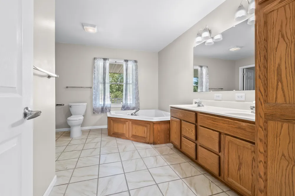 8651 Moreland Road Jerome, MI 49249
