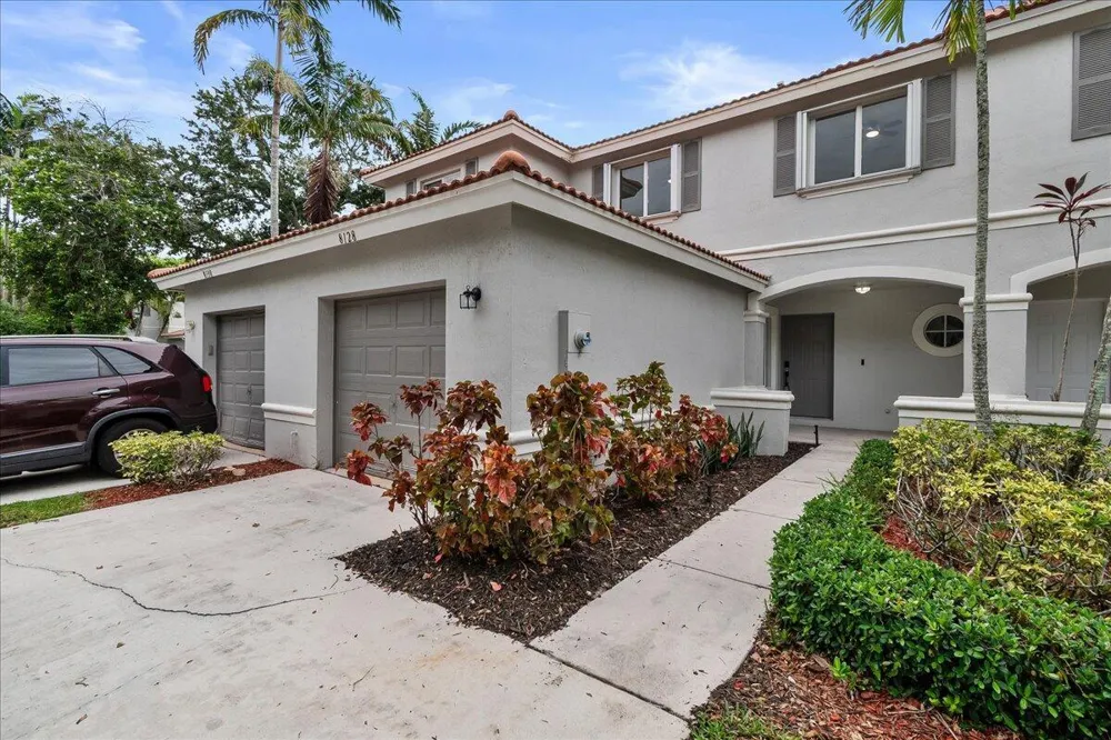 8128 BIG PINE WAY Riviera Beach, FL 33407