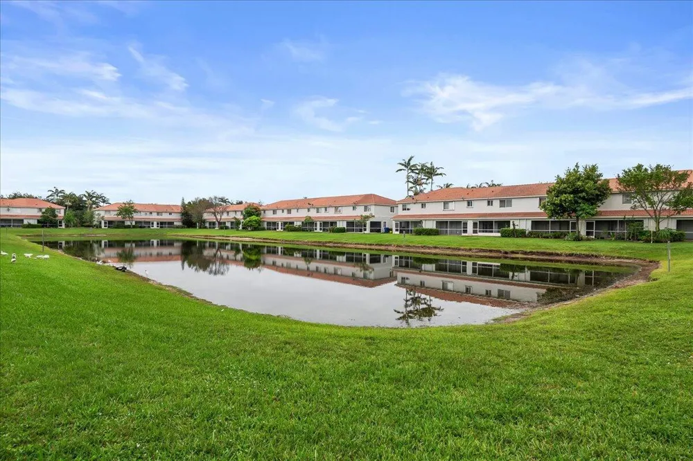 8128 BIG PINE WAY Riviera Beach, FL 33407