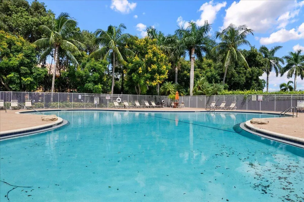 8128 BIG PINE WAY Riviera Beach, FL 33407