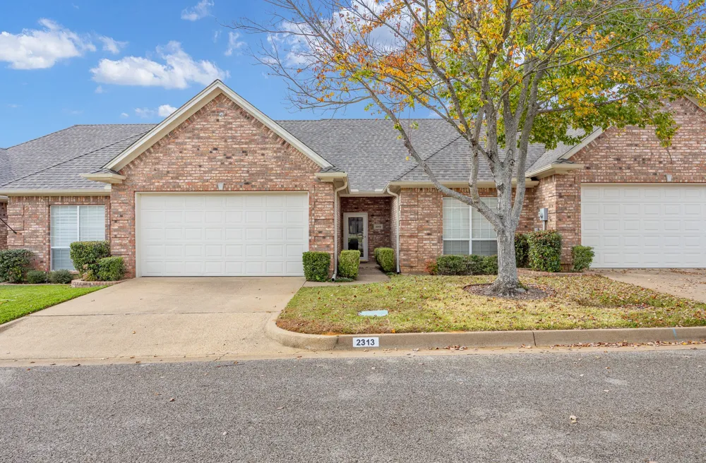 2313 Dietz Lane Tyler, TX 75701