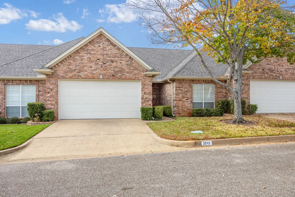 2313 Dietz Lane Tyler, TX 75701