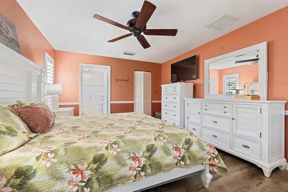 106 Chapel Lane Tequesta, FL 33469