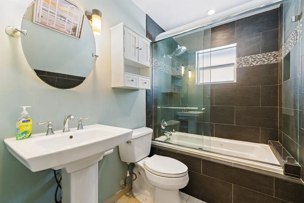 106 Chapel Lane Tequesta, FL 33469