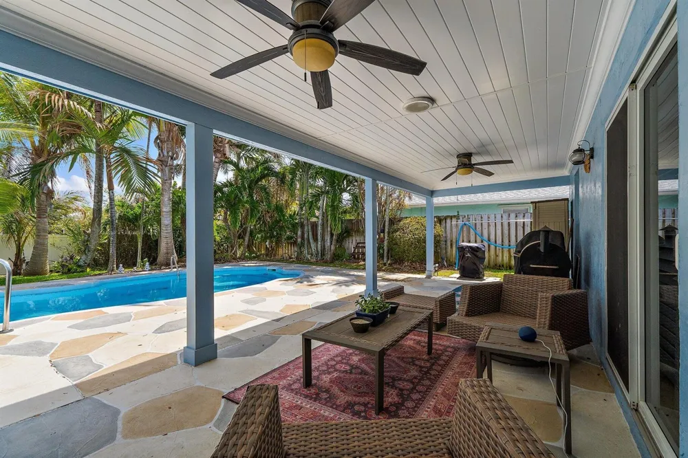 106 Chapel Lane Tequesta, FL 33469