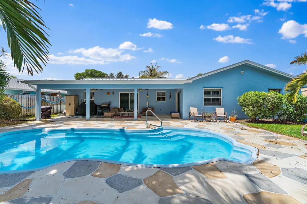 106 Chapel Lane Tequesta, FL 33469
