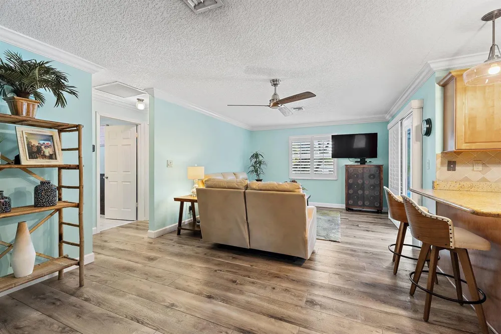 106 Chapel Lane Tequesta, FL 33469