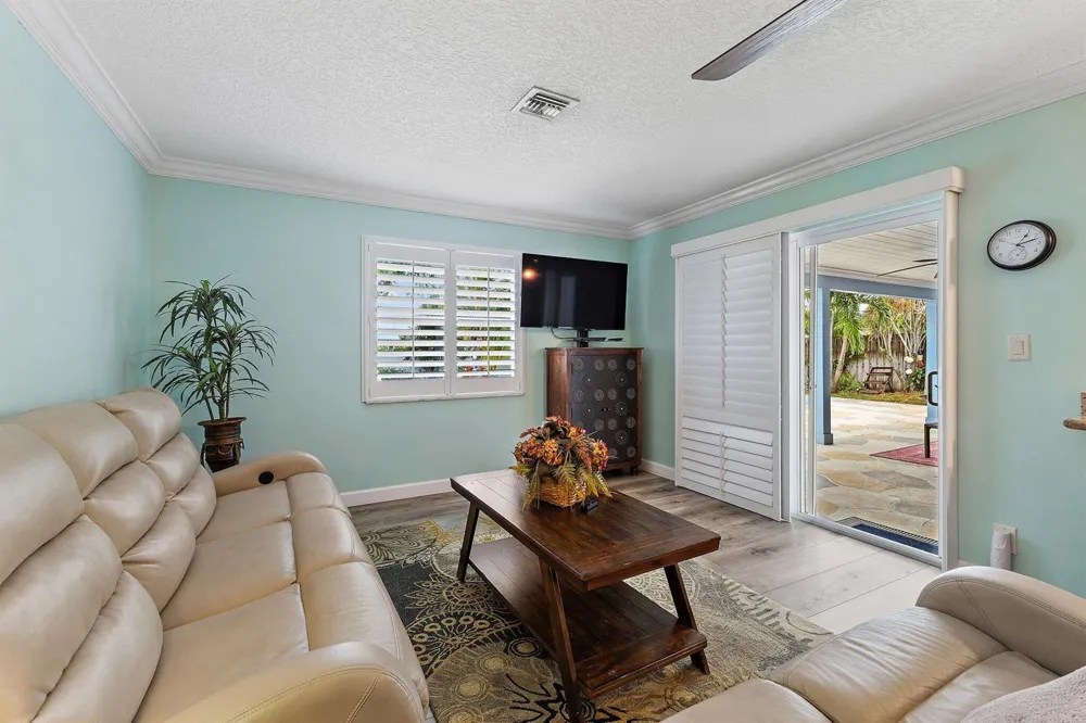 106 Chapel Lane Tequesta, FL 33469