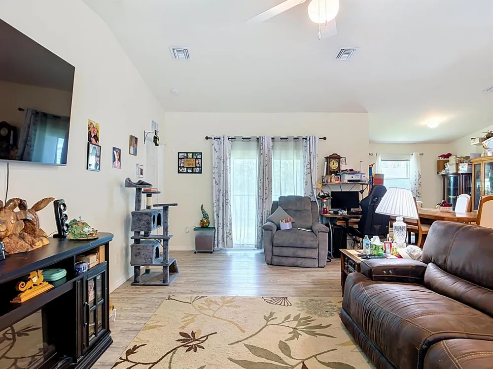 5042 SE TRADEWINDS CIRCLE 