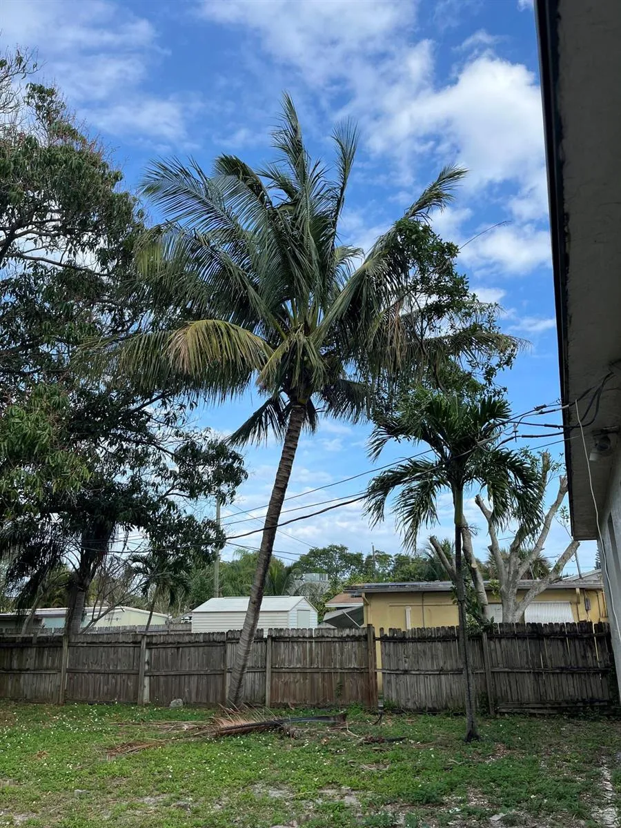 511 W PALM STREET Lantana, FL 33462