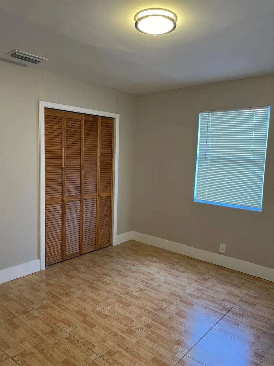 511 W PALM STREET Lantana, FL 33462