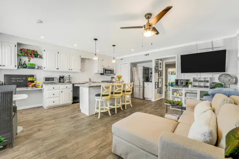 5505 Ocean Boulevard #3-103
