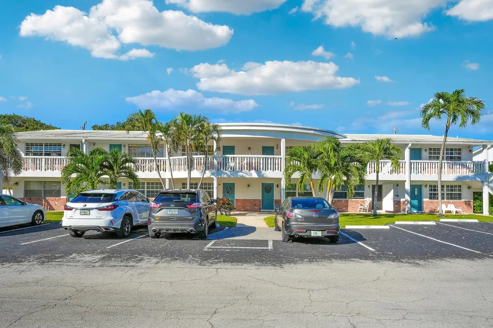 5505 Ocean Boulevard #3-103 Ocean Ridge, FL 33435